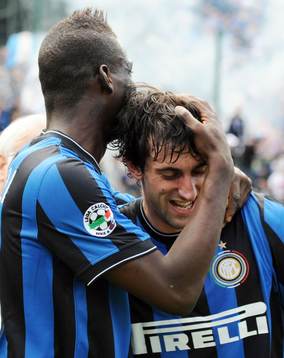 Bläddra bland fler bilder av Fotboll, Serie A, Siena - Inter