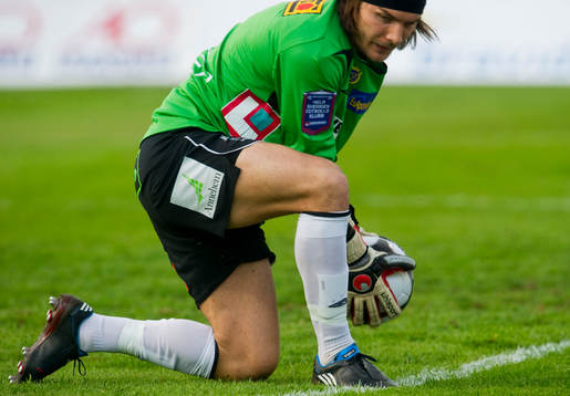 Peter Karlsson, målvakt