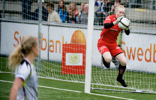 Hedvig Lindahl, Göteborg. Målvakt