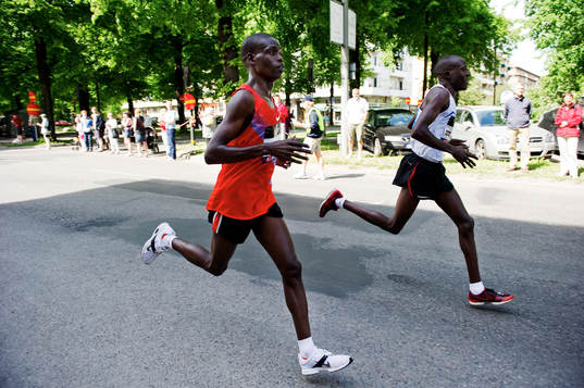 Joseph Lagat, Kenya, och Hillary Kipchumba, Kenya