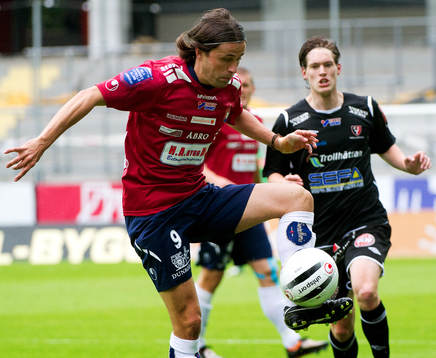 Pavel Zavadil, Örgryte. Victor Sköld, Trollhättan