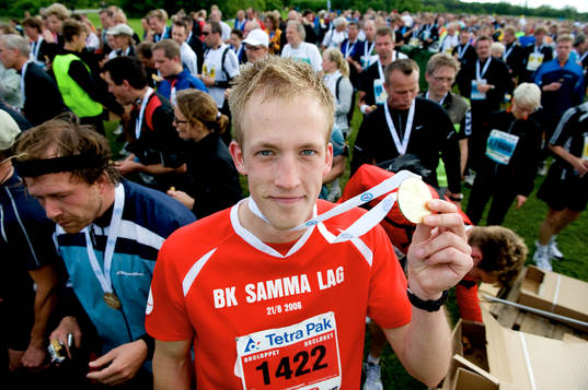 Broloppet lockade tusentals att springa över bron. Pär