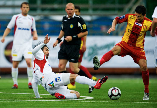 Ceyhun Eris, Assyriska, utmanar Denis Velic, Syrianska
