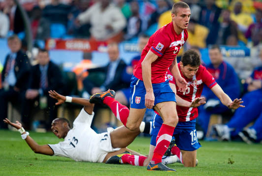 Nemanja Vidic, Serbien, André Ayew, Ghana