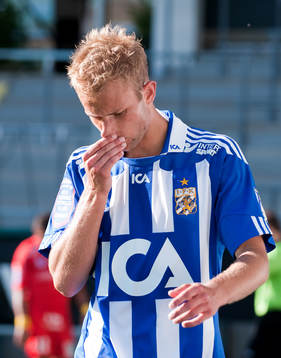 Robin Söder, IFK Göteborg, fick lämna planen pga skada