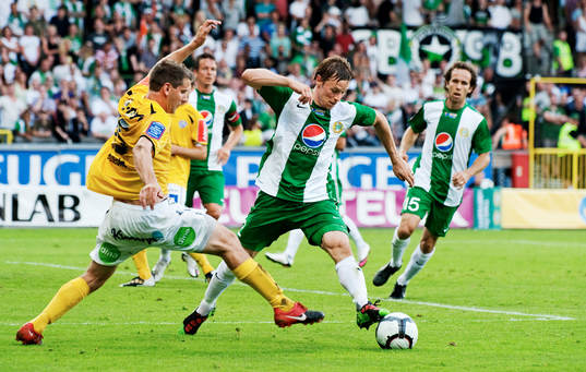 David Johansson, Hammarby, tar sig framåt