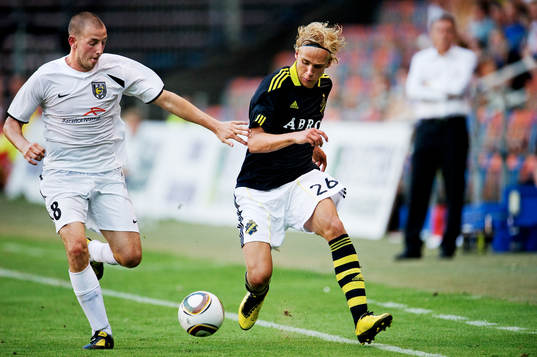 Gregory Servais, Jeunesse Esch, utmanar Pontus Engblom, AIK