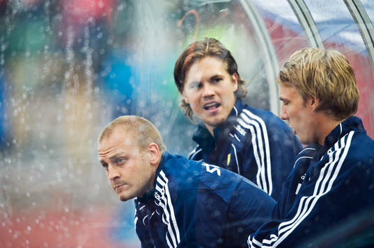 Daniel Sjölund på bänken, avbytare