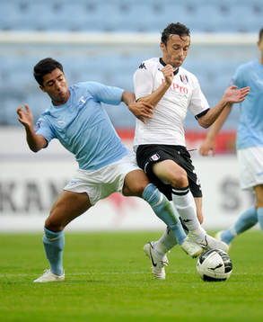 Jiloan Hamad , Malmö och Simon Davies, Fulham