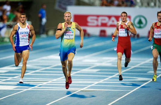 Daniel Almgren, Sverige