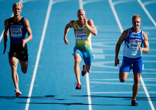 Daniel Almgren, Sverige