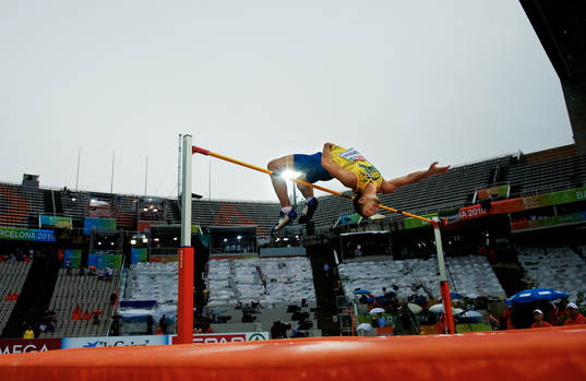 Linus Thörnblad, Sverige