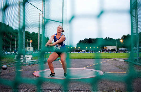 Tracey Andersson, slägga