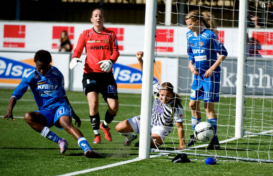 Pavlina Scasna, Malmö gör 2-0. Jubel