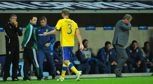 Utvisning, Olof Mellberg, Sverige, Erik Hamrén,