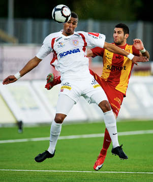 Kyle Konwea, Assyriska och Robert Massi, Syrianska