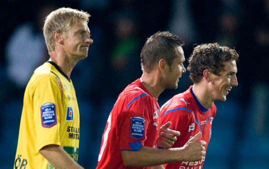 2-0 Alexander Gerndt, som grattas av Marcus Lantz och
