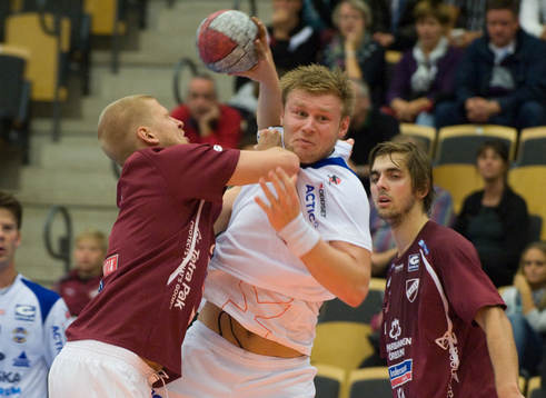 Bläddra bland fler bilder av Handboll, Elitserien, Lugi - Aranäs