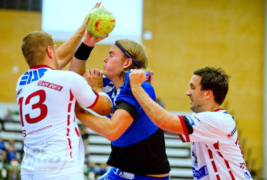 Jens Eriksson, H43 stoppas av Mirsad Pecikoza och Sebastian