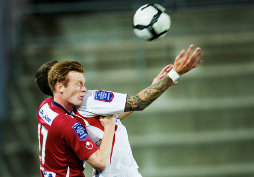 Robin Jonsson, Örgryte, stoppar Andreas Haddad, Assyriska