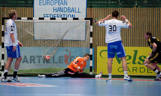 Andreas Thynell, Jürgen Müller, målvakt Ystad, Niclas