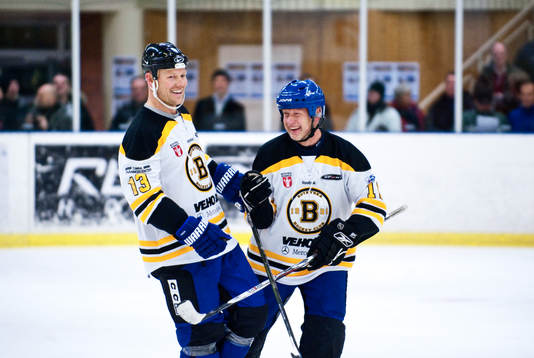 Ishockey,  Sven Tumba Johansson hedras med en liten match