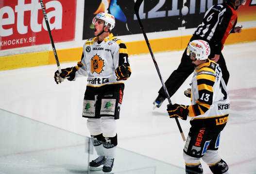 Joakim Lindström, Skellefteå, jublar