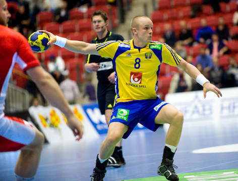 Lukas Karlsson, Sverige
