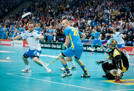 Magnus Svensson, Sverige ligger på i toppen