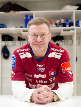 Ny tränare, Bosse Backman