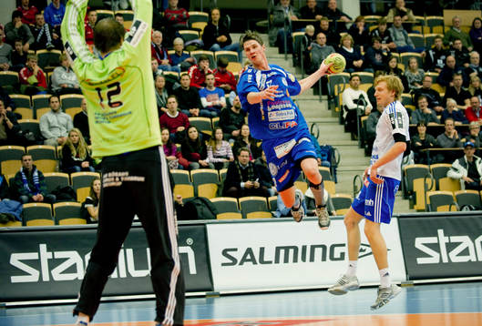 Fredrik Creutz, H43 skjuter mot Jürgen Müller, målvakt