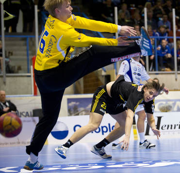 Viktor Ottosson, Sävehof, Daniel Svensson, målvakt Aranäs