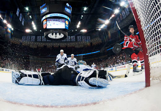 David Clarkson, New Jersey, gör 1-1 bakom Dan Ellis,