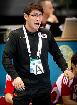 Young-Shin Cho, förbundskapten, Korea