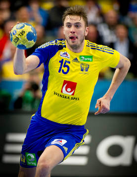 Jonas Larholm, Sverige