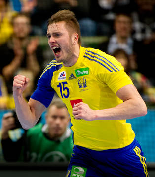 Jonas Larholm, Sverige