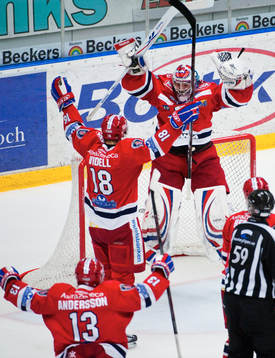 Riku Helenius, målvakt Södertälje  (Jubel)