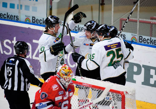Bläddra bland fler bilder av Ishockey, Elitserien, Södertälje - Färjestad