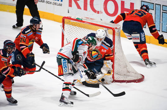 Joel Lundqvist, Frölunda pressar på