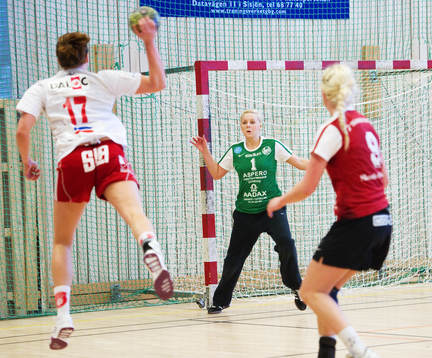 Sofia Olofsson, Skövde, Karin Carlsson, målvakt Heid