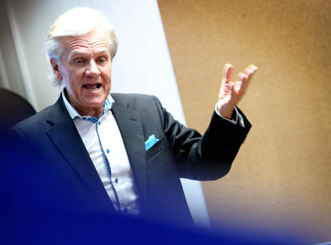 Nils Wiberg, Prioritet Finans