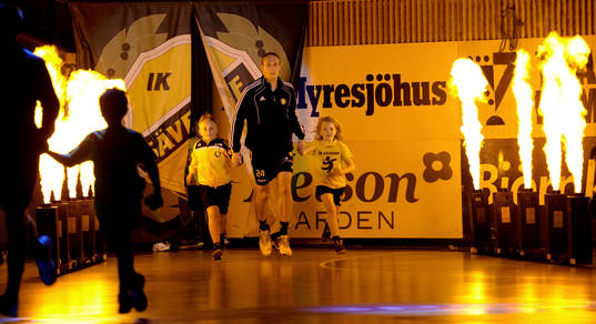 Johan Jakobsson, Sävehof, intro, eld