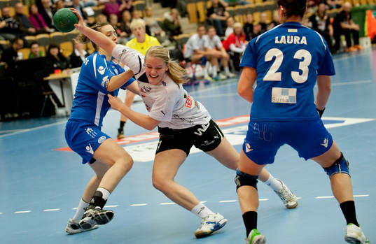 Maria Adler, Lugi