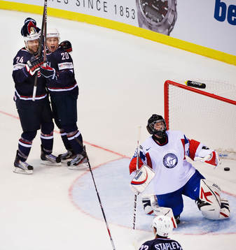Chris Porter och Jack Skille, USA, jubel