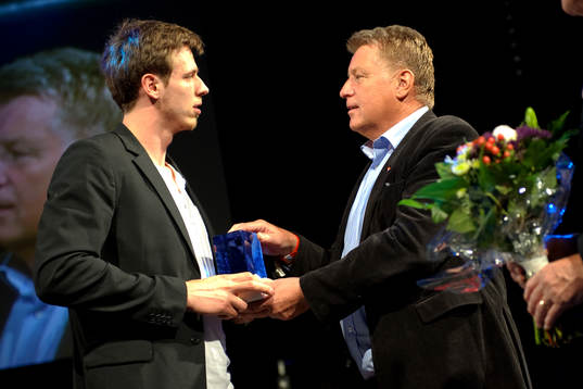 Kim Ekdahl du Rietz, Lugi, Anders Caesar, Sponsringansvarig
