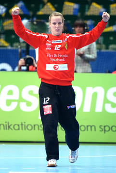 Maria Olsson, målvakt, jubel