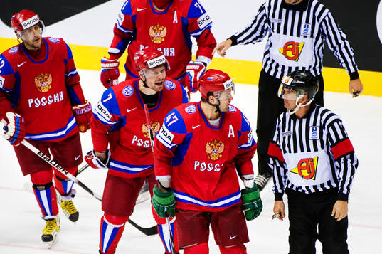 Dmitri Kalinin och Alexander Radulov, Ryssland, skäller