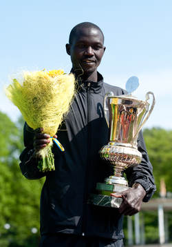 Albert Kiplagat, Kenya, vinnare 2011