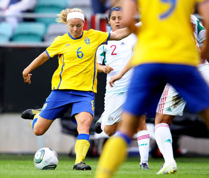 Sara Thunebro, Sverige