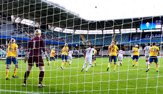 Hedvig Lindahl, målvakt, Sverige